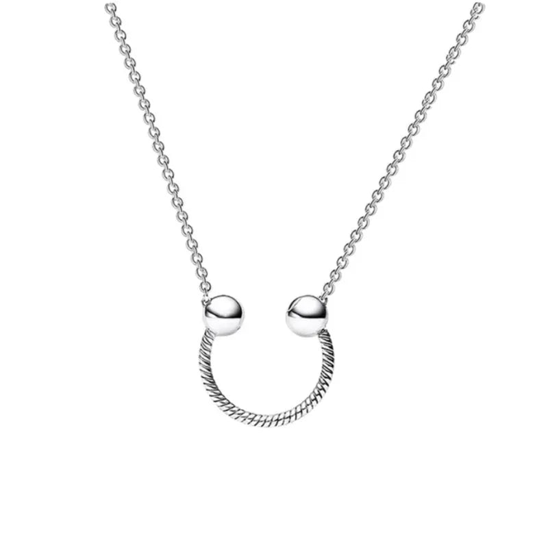 The New European 925 Silver Exquisite Necklace Is Suitable For Mother's Day and Valentine's Day as A Charm Ewelry Gift For Women
